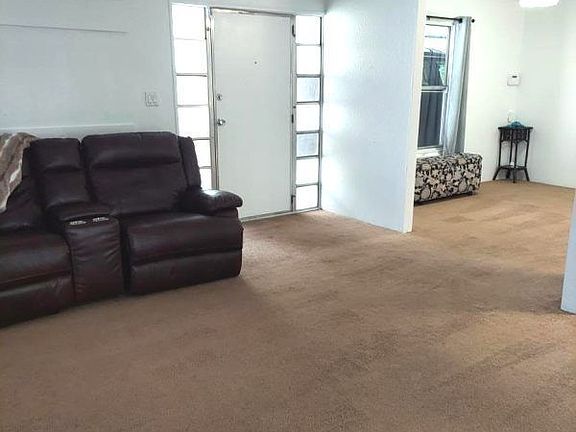 4th image of 420 Onyx Dr