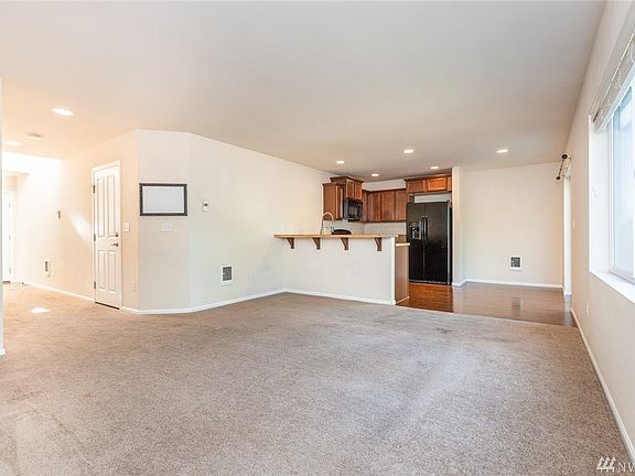 5th image of 20002 18th Avenue Ct E