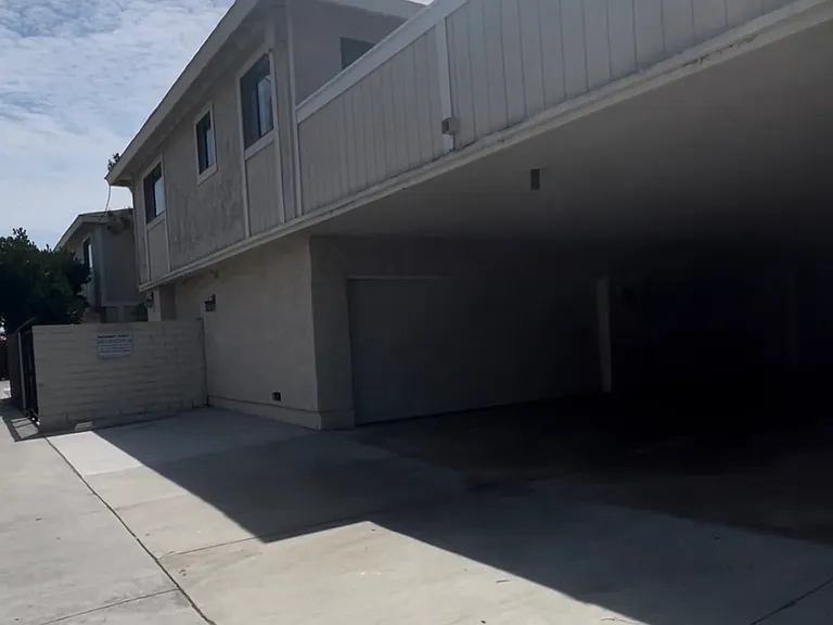1872 Monrovia Ave #A8 — Photo 2