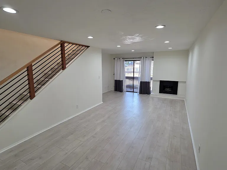 15215 Magnolia Blvd #130 — Photo 5