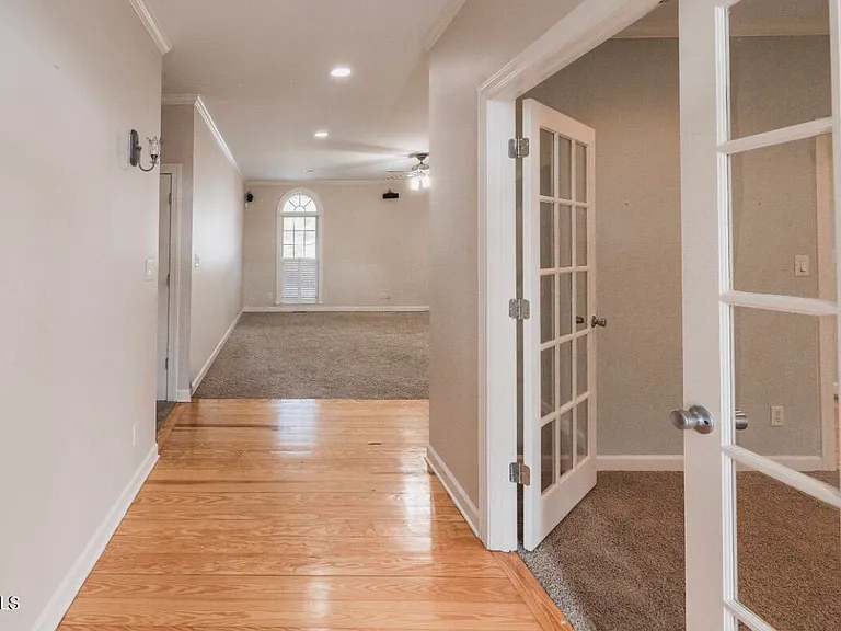 801 Sawmill Landing Rd — Photo 7