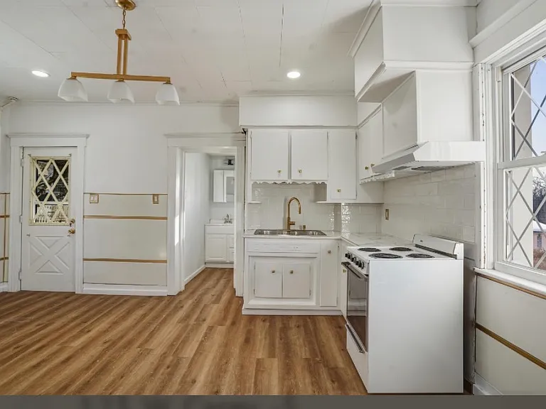 123 W Carey St — Photo 5