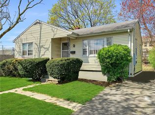 14 Orlando Ave, Stamford, CT 06902