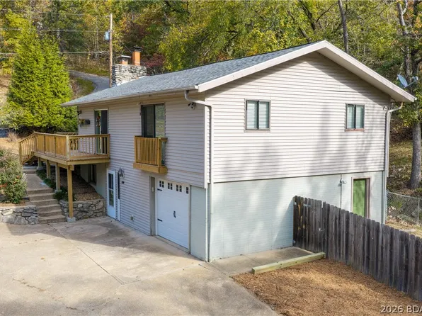 22 Yorkshire Ln, Camdenton, MO 65020