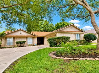 14906 Brookpoint Dr, Houston, TX 77062