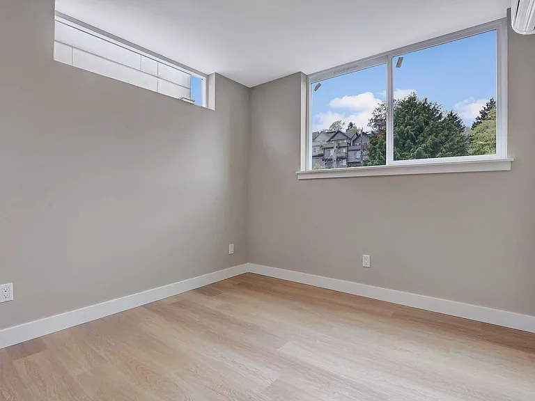 3020 4th Ave W #B — Photo 10