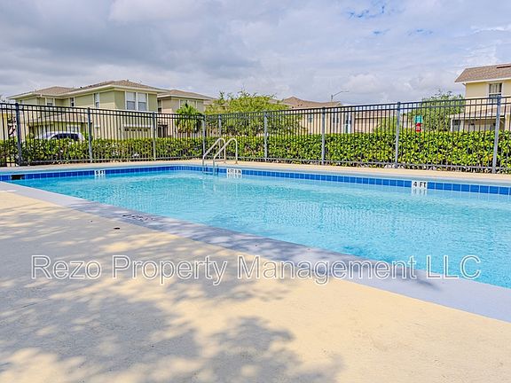 3rd image of 2027 Lacie Jo Ln