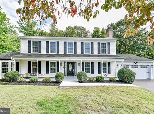12 Barnswallow Ct, Sterling, VA 20164