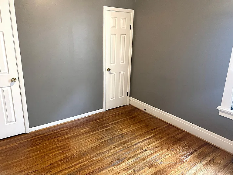 303 Richmond Ave #2 — Photo 6