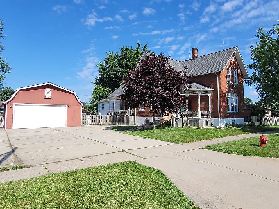 1st image of 32045 Schoenherr Rd