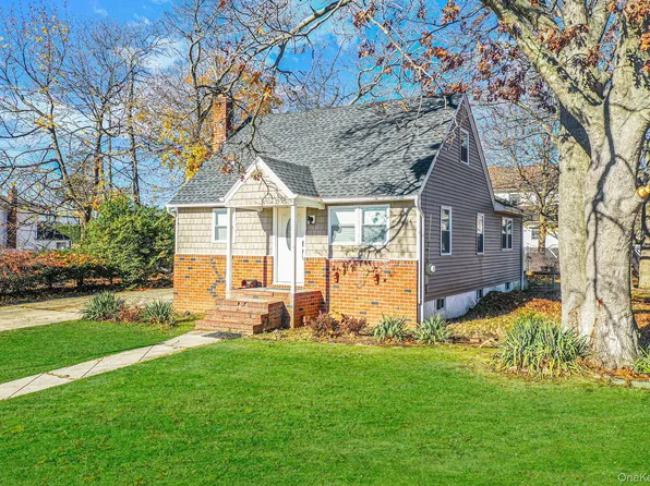 1316 6th Street, West Babylon, NY 11704