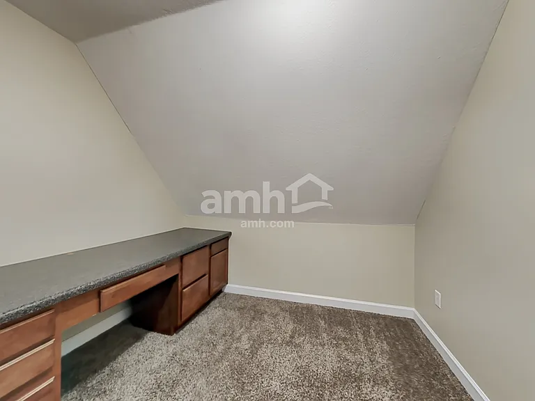 375 Vaiden Ridge Dr N — Photo 21