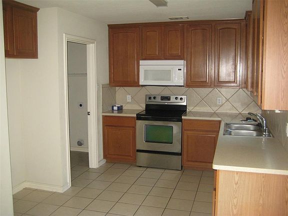 3rd image of 5305 Promised Land Dr