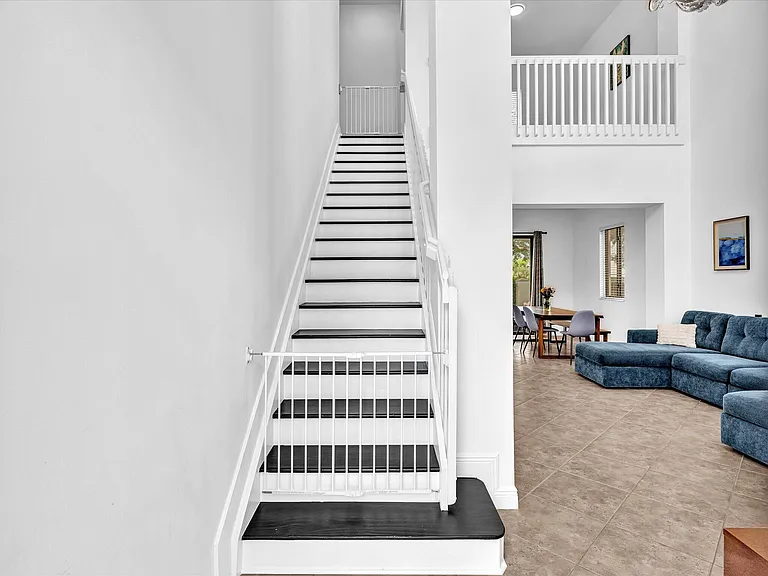 2414 Venetian Way — Photo 2
