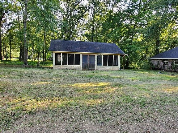4th image of 266 County Road 404