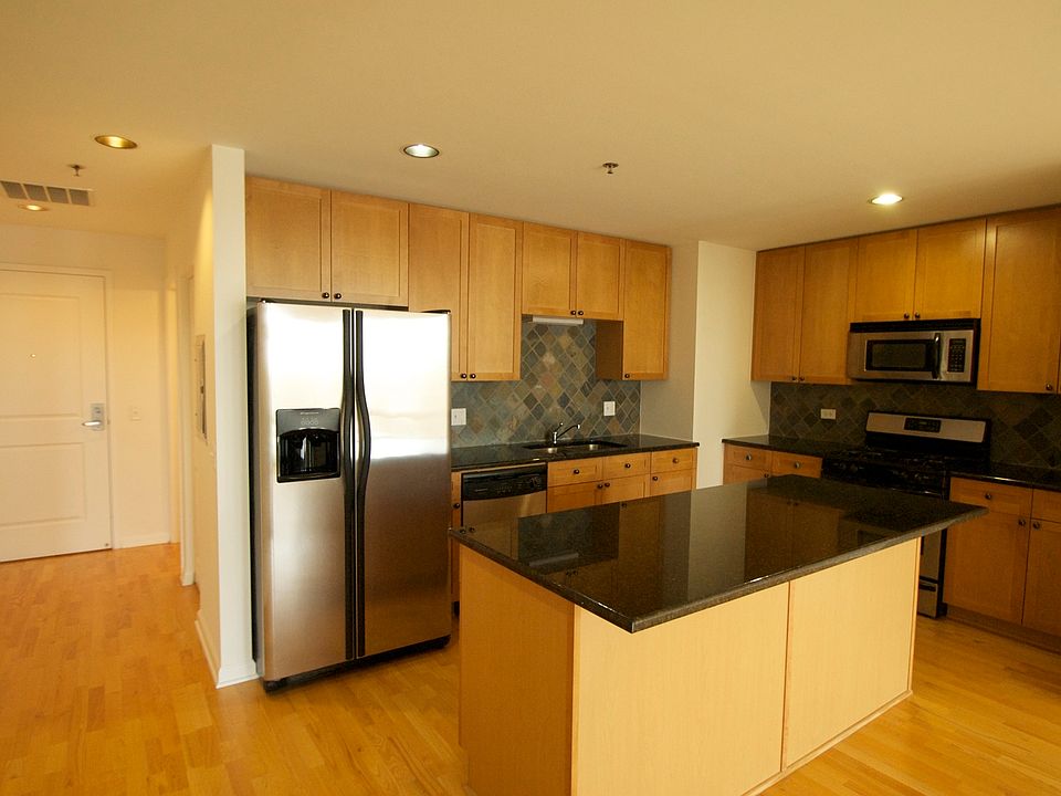 2nd image of 3450 S Halsted St Unit 315