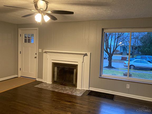 2nd image of 6803 Le Conte Ave