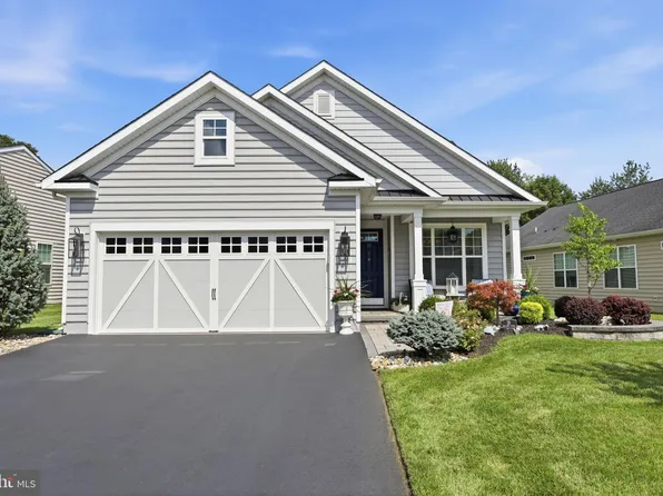 39 Mallard Ct, Howell, NJ 07731