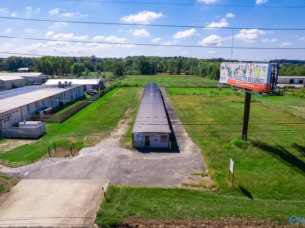 17082 Highway 72, Athens, AL 35611