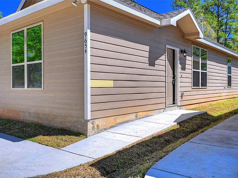 11779 White Cedar — Photo 2