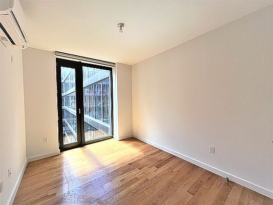 1st image of 123 Melrose St APT 504