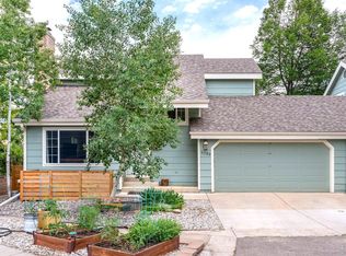 8099 Meadowdale Sq, Niwot, CO 80503