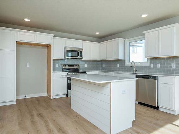 7th image of this home