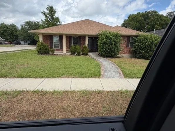 7831 Allison Rd, New Orleans, LA 70126