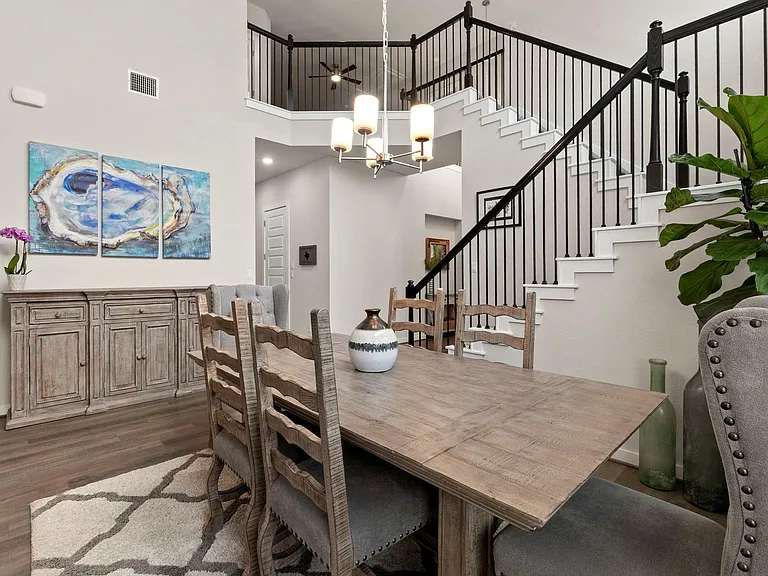 460 Constitution Way — Photo 8