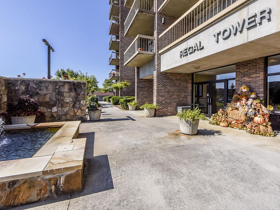 1st image of 409 Regal Tower