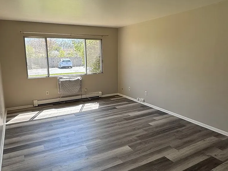 1735 15th Ave — Photo 13