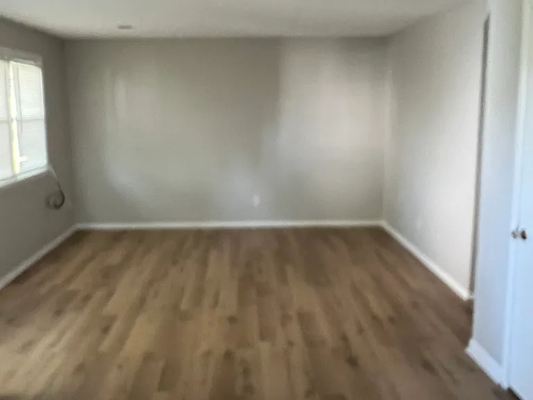 210 N 4th St #3 — Photo 2