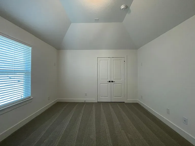 3714 Milwaukee Ave — Photo 37
