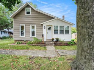 304 W Randolph St, Nappanee, IN 46550