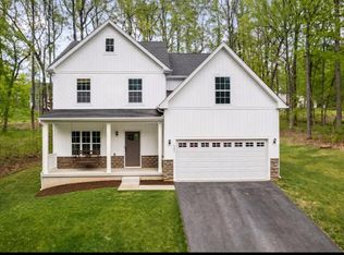237 Speaks Ln, Harpers Ferry, WV 25425