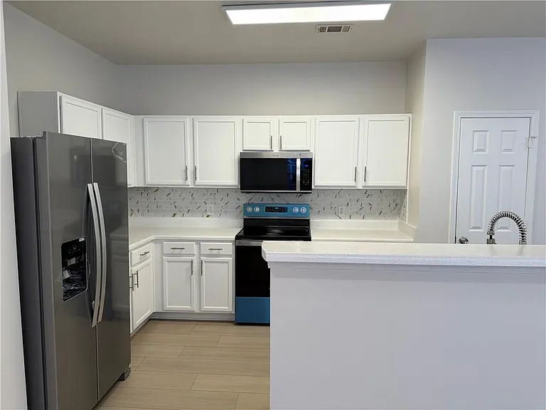 3317 Fernview Dr — Photo 5
