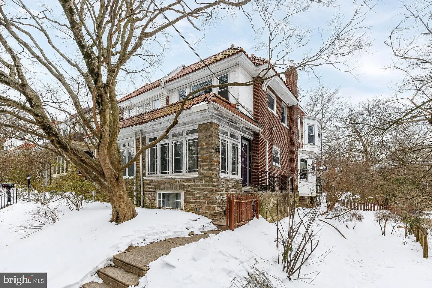 7042 Greene St photo 1