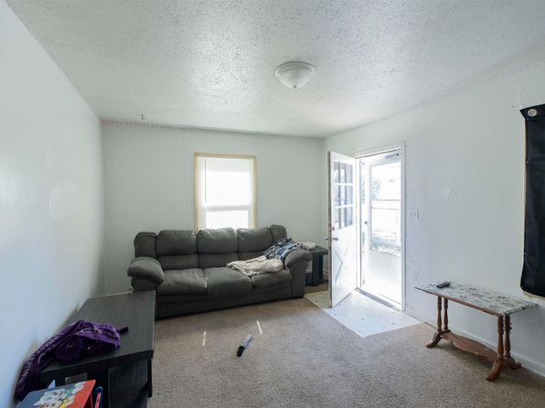 wichita-kansas-443187045 picture