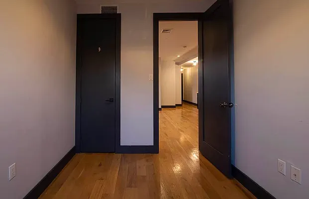 Rented by Reavis | media 7