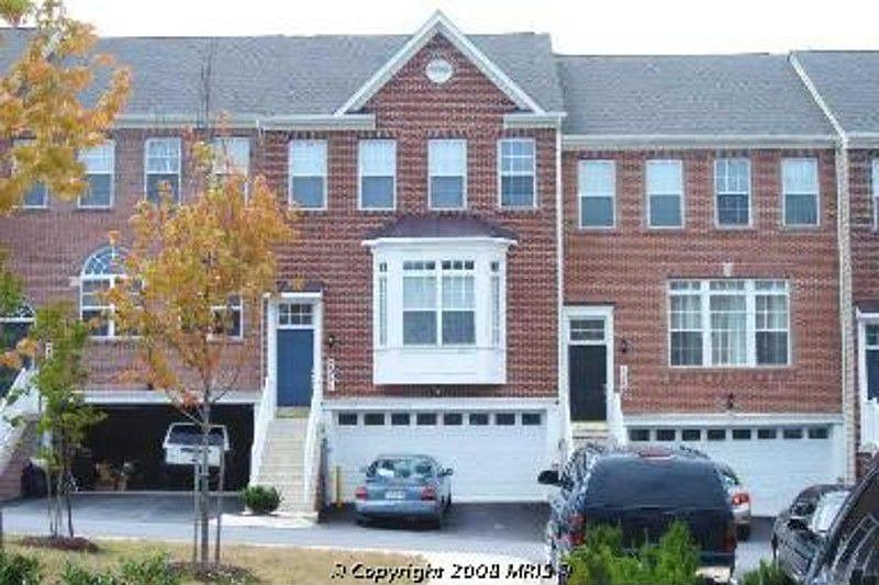 1st image of 3921 Bryant Park Cir