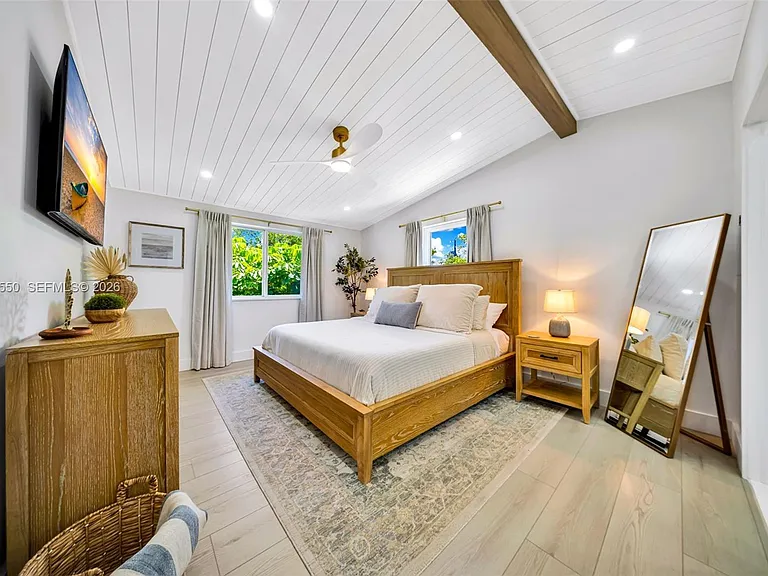 129 Nautilus Dr — Photo 40