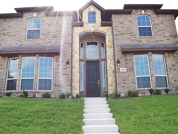 3rd image of 1220 Kensington Dr