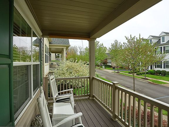 5th image of 520 Paddington Ln