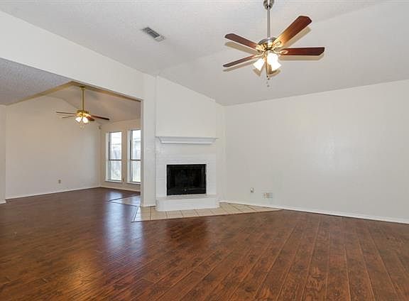 5th image of 1206 Brookvalley Dr