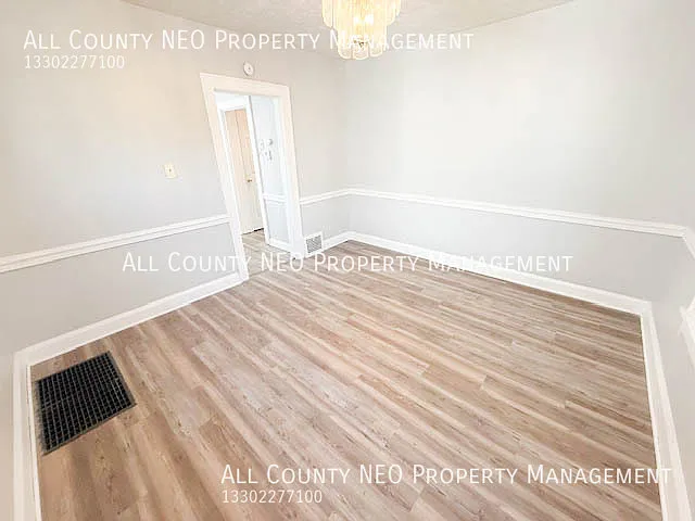 900 Roslyn Ave SW — Photo 11