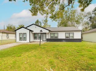 6107 Belmark St, Houston, TX 77033