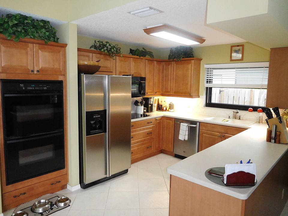 1st image of 4303 NW 70th Ln