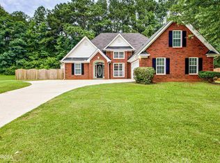 35 Huntington St, Covington, GA 30016