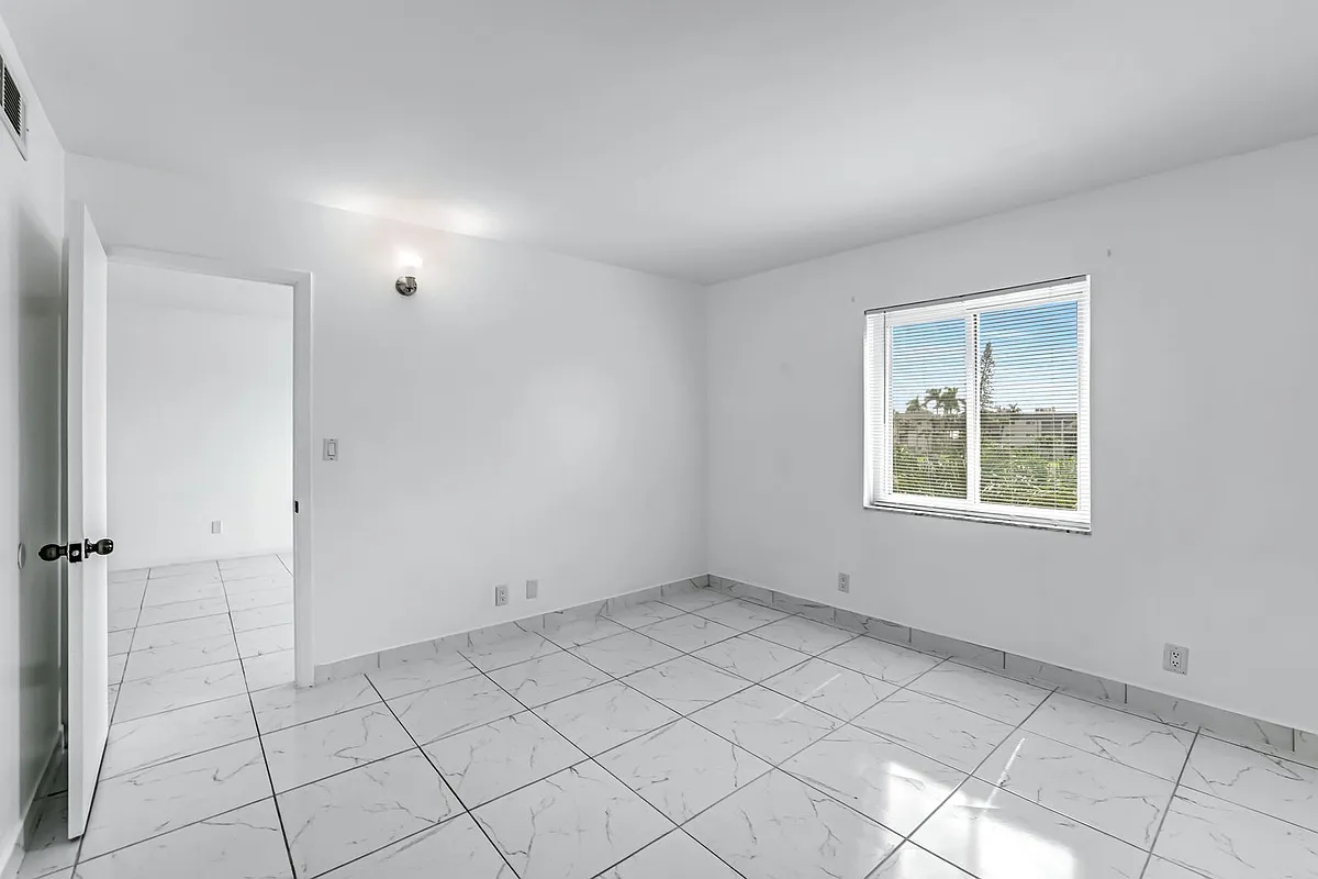 Photo 2 of 20 - 1000 Manatee Rd #A306 - Naples, FL Building Photo - 1000 Manatee Rd #A306