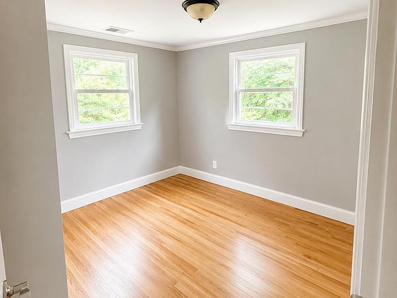 5th image of 29 Barry Lane